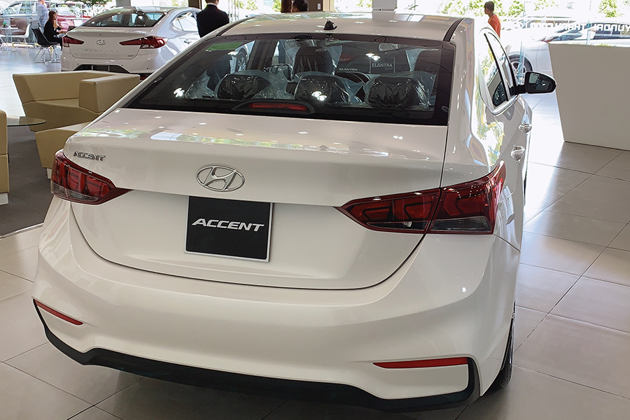 Ngoại thất Hyundai Accent 1.4 AT Đặc Biệt - Hình 13 Ngoại thất Hyundai Accent 1.4 AT Đặc Biệt - Hình 13